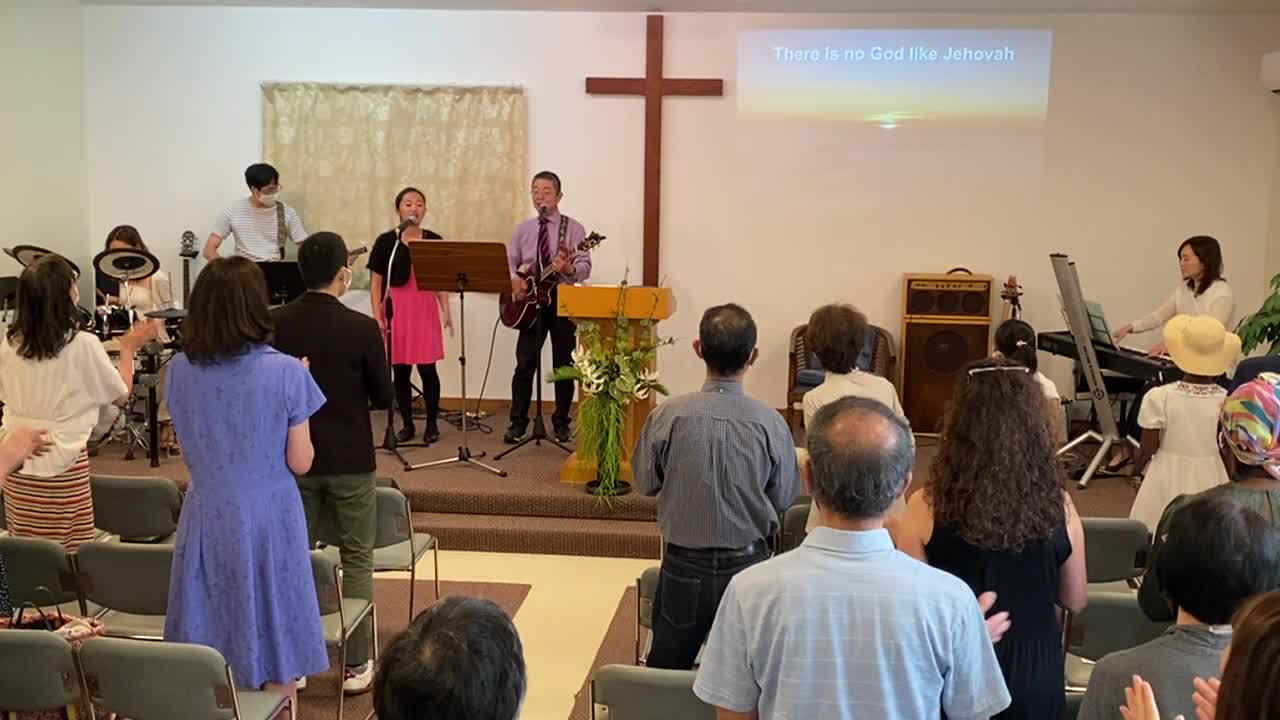 Praising God in Japan