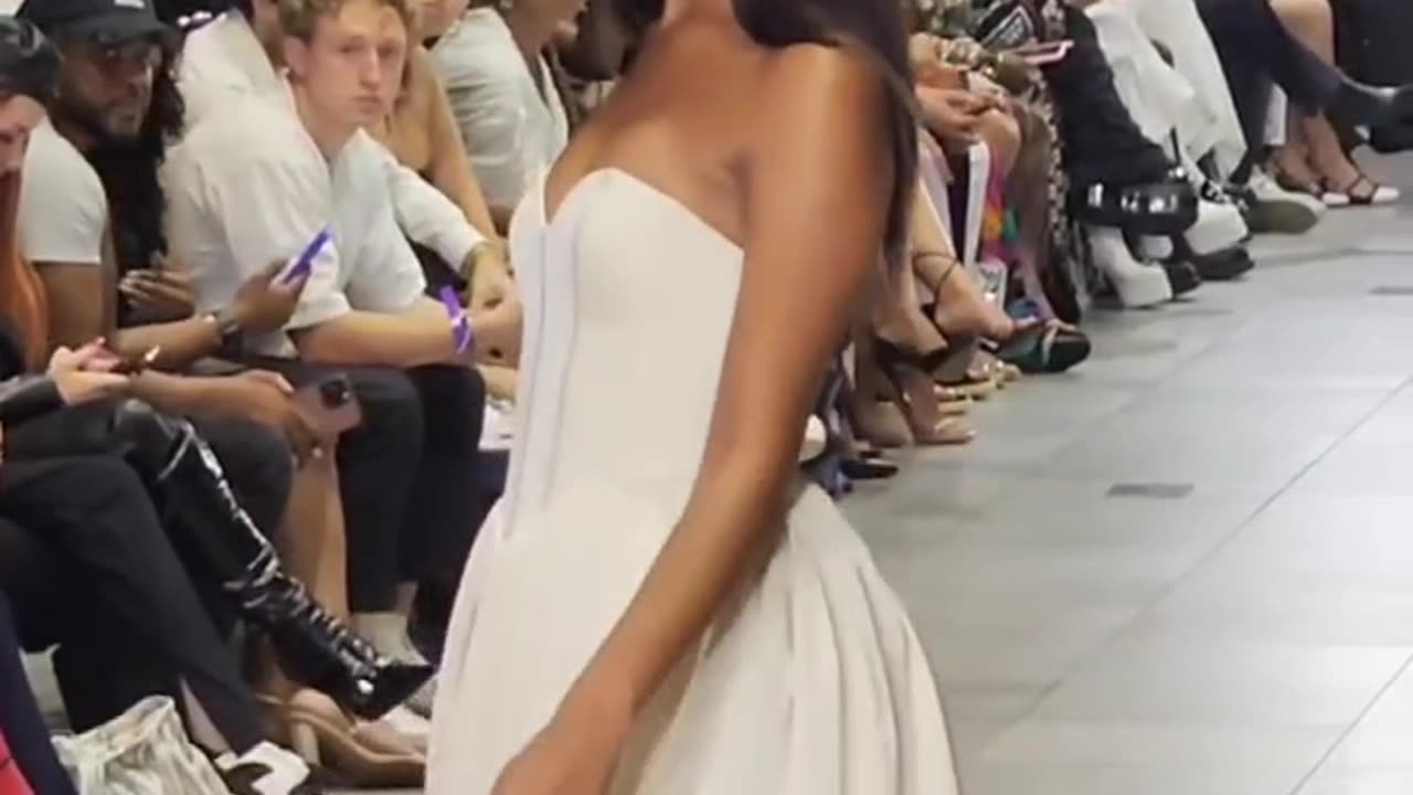 @stacilyon_ New York Fashion Week @ohpolly @nolchashows @mercedesbenzmanhattan #nyfw