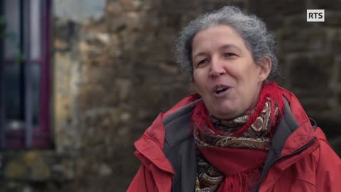 EMI Je reviens de l'au-delà (1 2) Temps Présent