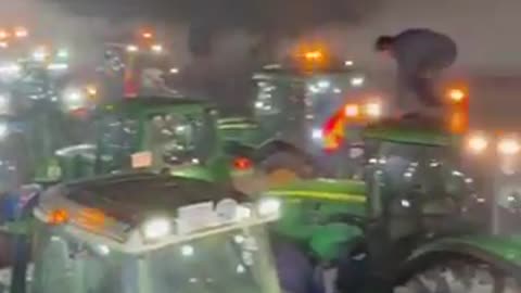 Farmers' protests also started in Italy, Spain and the Balkan countries #shorts