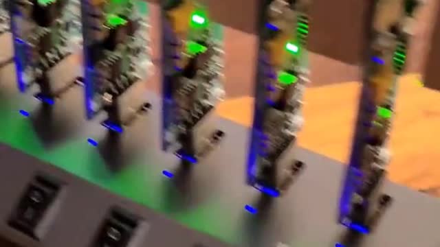 Unboxing and setup of the 7 Port USB Bitcoin NewPac Miner