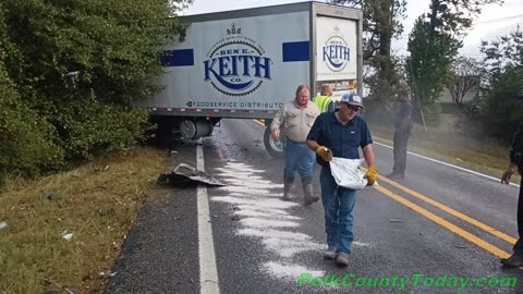 FOOD TRUCK AND PICKUP TRUCK CRASH ON 350 SOUTH, LIVINGSTON TEXAS, 10/31/24...