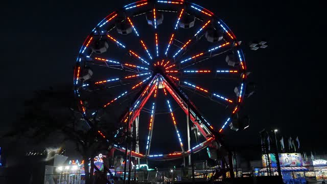 amazing come see this ferris wheel