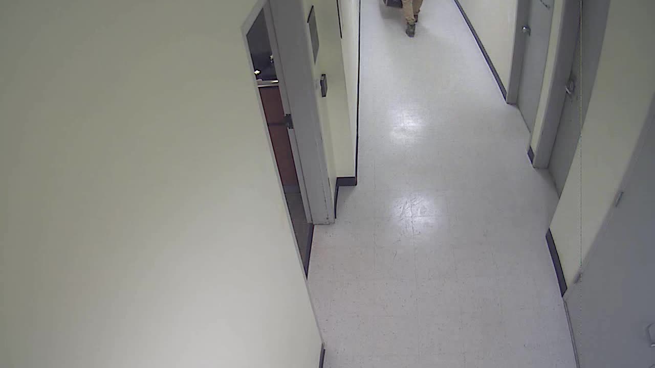 8802VZN06Elevator_2021-01-06_08h20min02s653ms.mp4