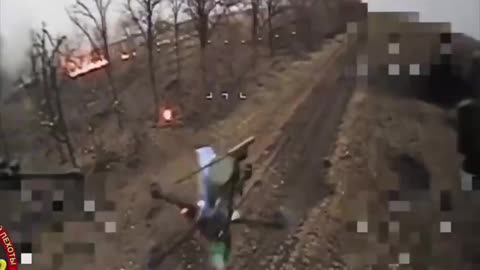 🦅💥 Drone war: Russian FPV drone hits another FPV in Kursk region!