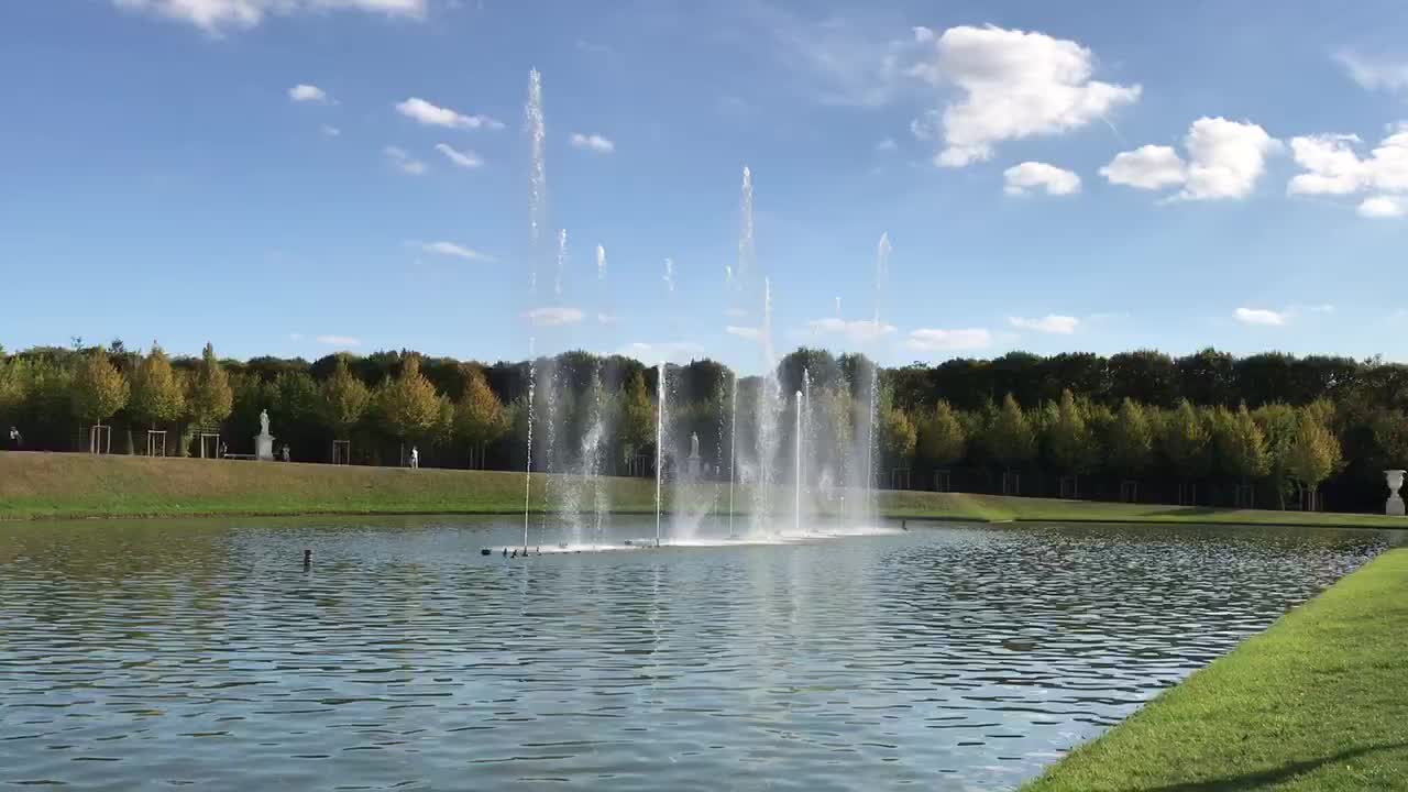 Petit Parc Versailles Water Fountain