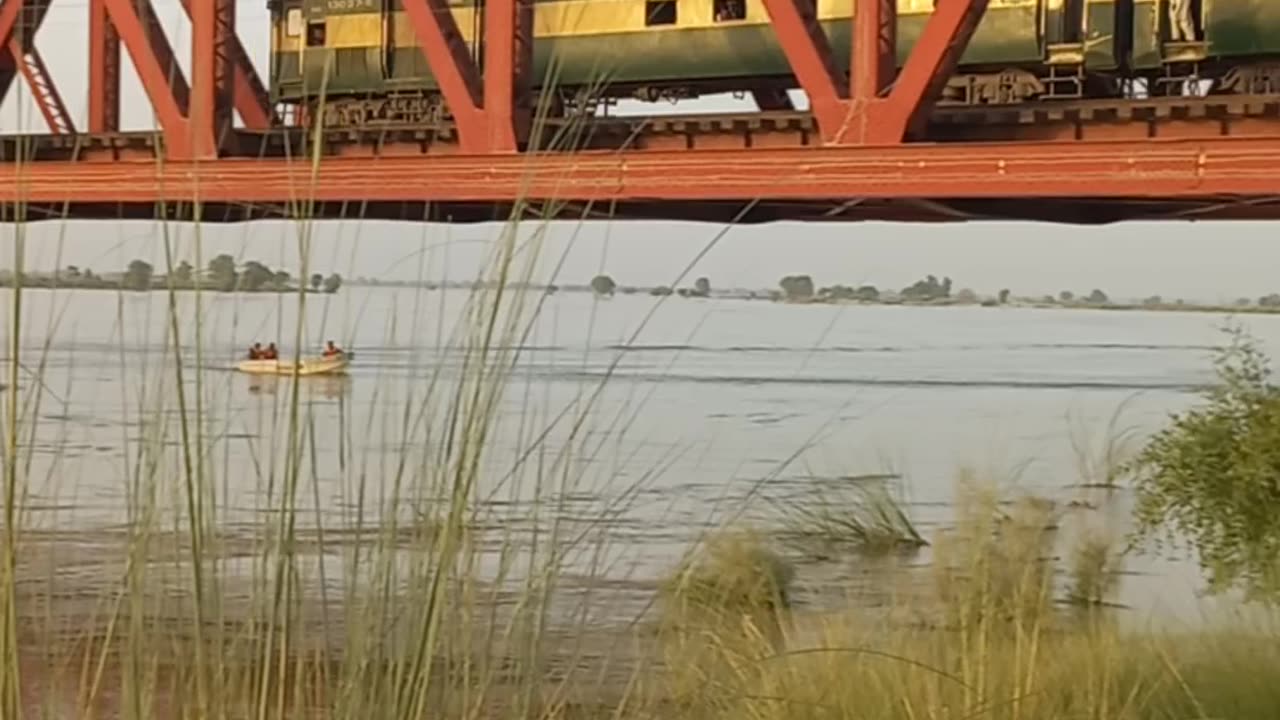 Amazing view of a train passing through Empress Bridge