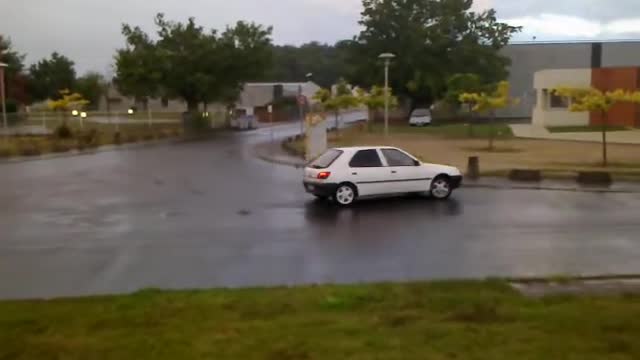 Peugeot 306 1.1 drift 360 ))