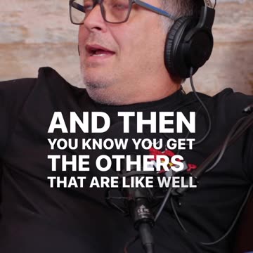 S1 Ep 21 - What do you think? Is a "normal relationship" when a man takes the lead? 🤔