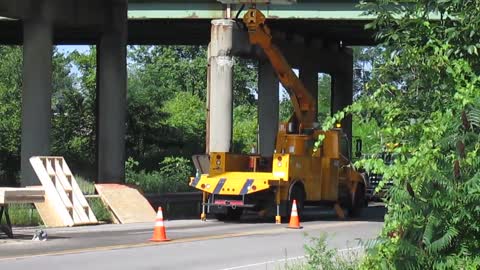 work being done on 390 and Trolley Blvd of falling concete 2017