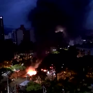 Las llamas consumieron una carroza de la feria de Bucaramanga