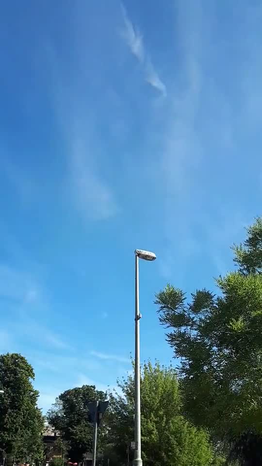 Himmel in Berlin am 24.07.2022 um 17:10 Uhr