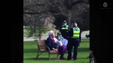 Australian Stazi Beat Women for not wearing masks