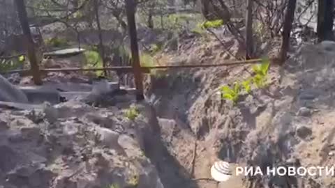 Ukrajinští ozbrojenci zřídili v Rubižně zákopy uprostřed obytných částí města