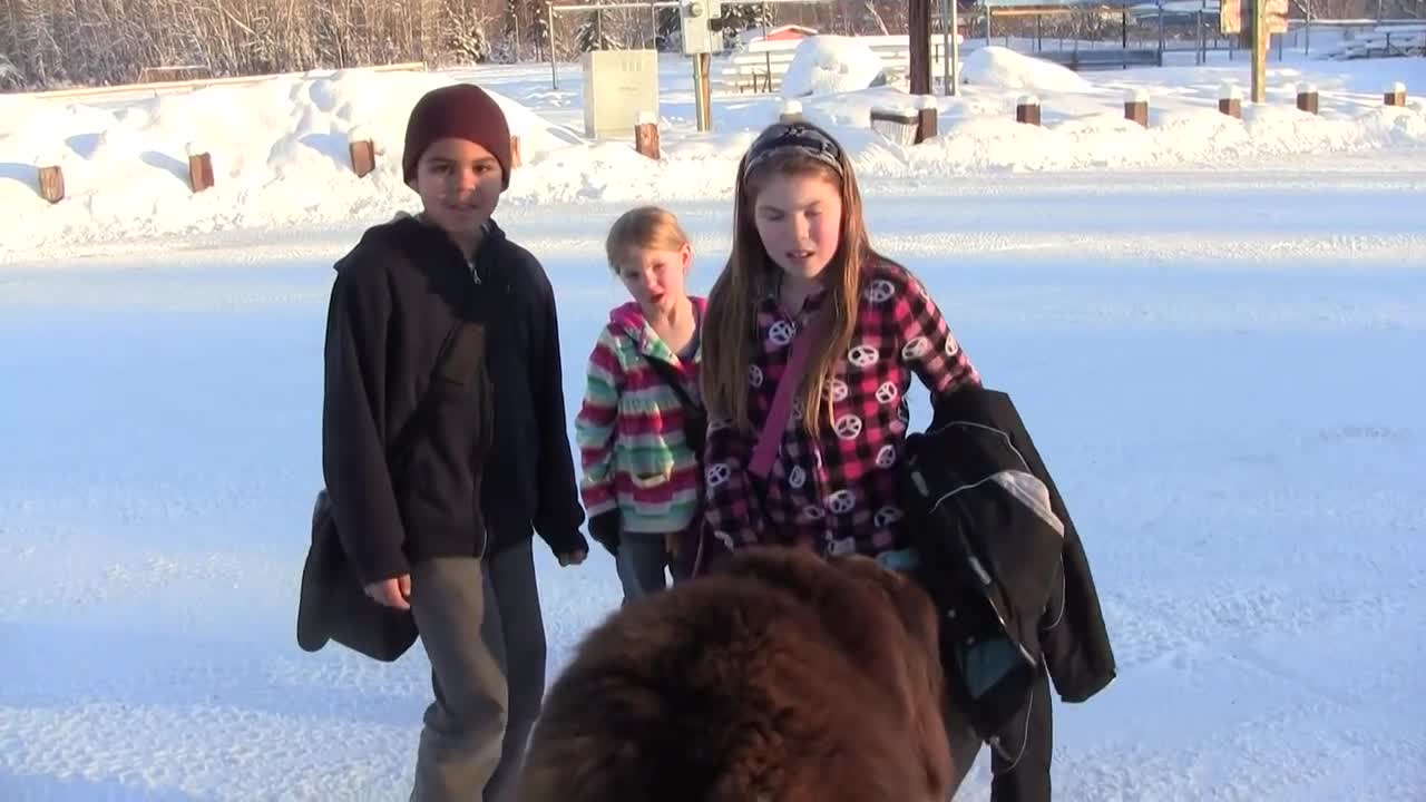 Harry Loves Kids-such a beautiful moment