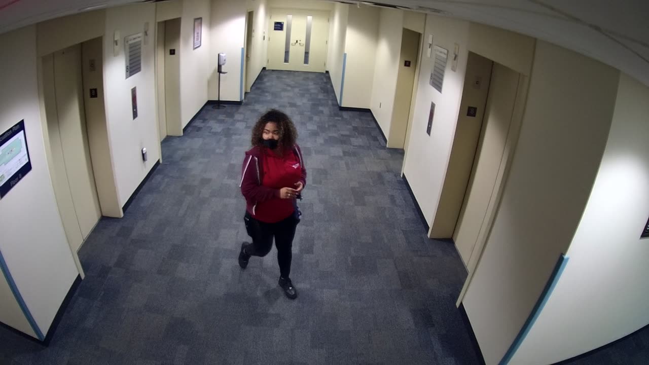 8007FCOB08ElevatorLobby_2021-01-06_16h01min48s853ms.mp4