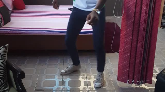 Shaku Shaku dance