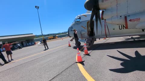 US Navy C2-A 'Greyhound' Truckee Airshow