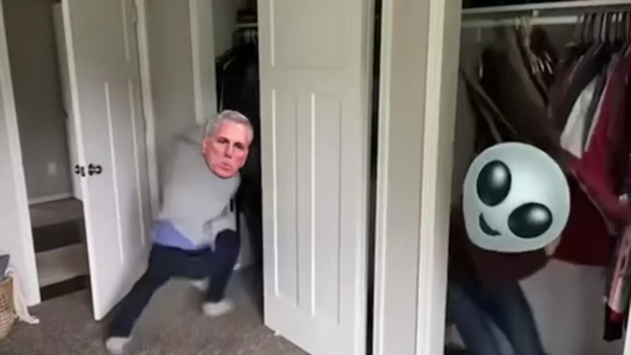 Capital Hill Right Now 🤣 McCarthy Shoved Burchett, A Chase Ensued