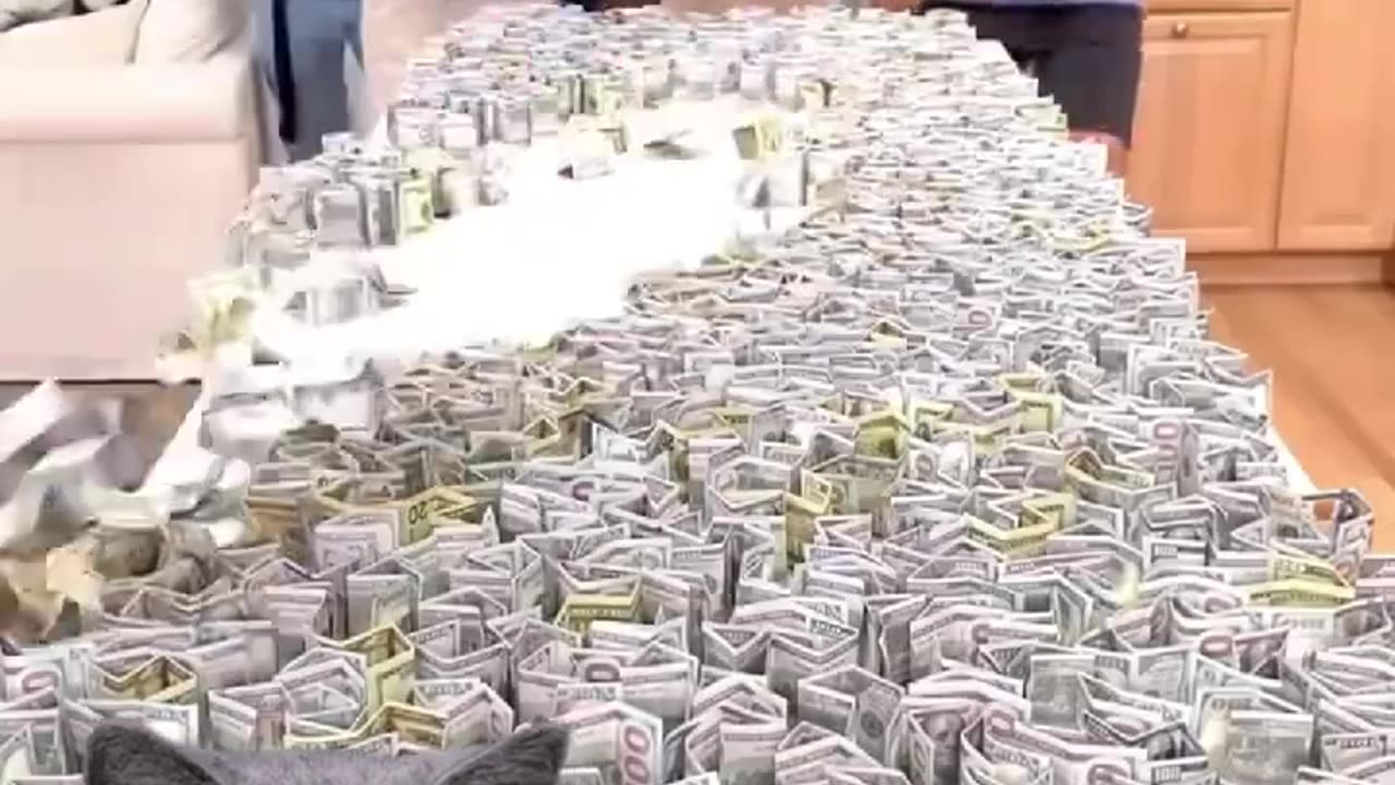 How Does Oscar Make The Most Money? !🤑 #funnycat #prank #trending #funnymemes