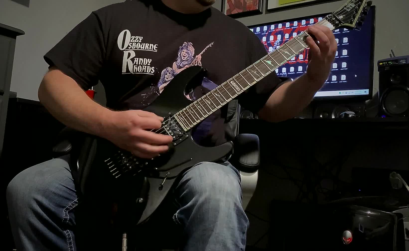 Ozzy Osbourne - Randy Rhoads - Over The Mountain Solo "Live" Cover 🤘🤘