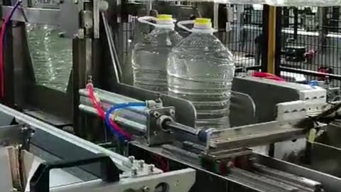 Robot case packer for water barrels #foryou #packaging #casepacker #packingmachine