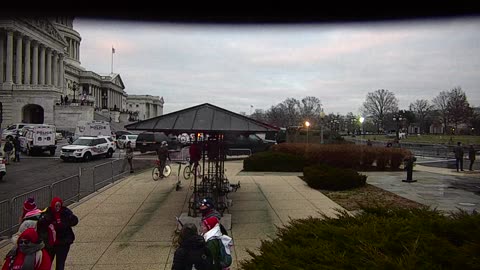 0675USCG00HousePlaza_2021-01-06_16h36min38s047ms.mp4