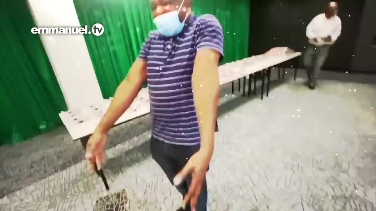 They Only Touched The PACKAGE Of NEW ANOINTING WATER... !!! 新しいアノインティング・ウォーターの容器に触れただけで！（一部音声なし）