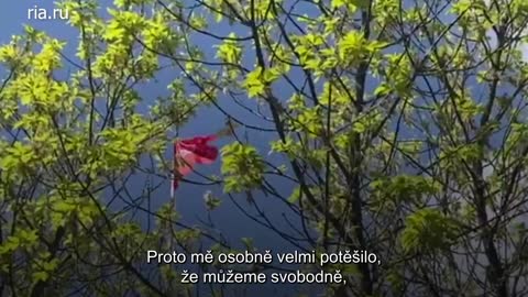 Nad osvobozenou Kachovkou vlají prapory vítězství