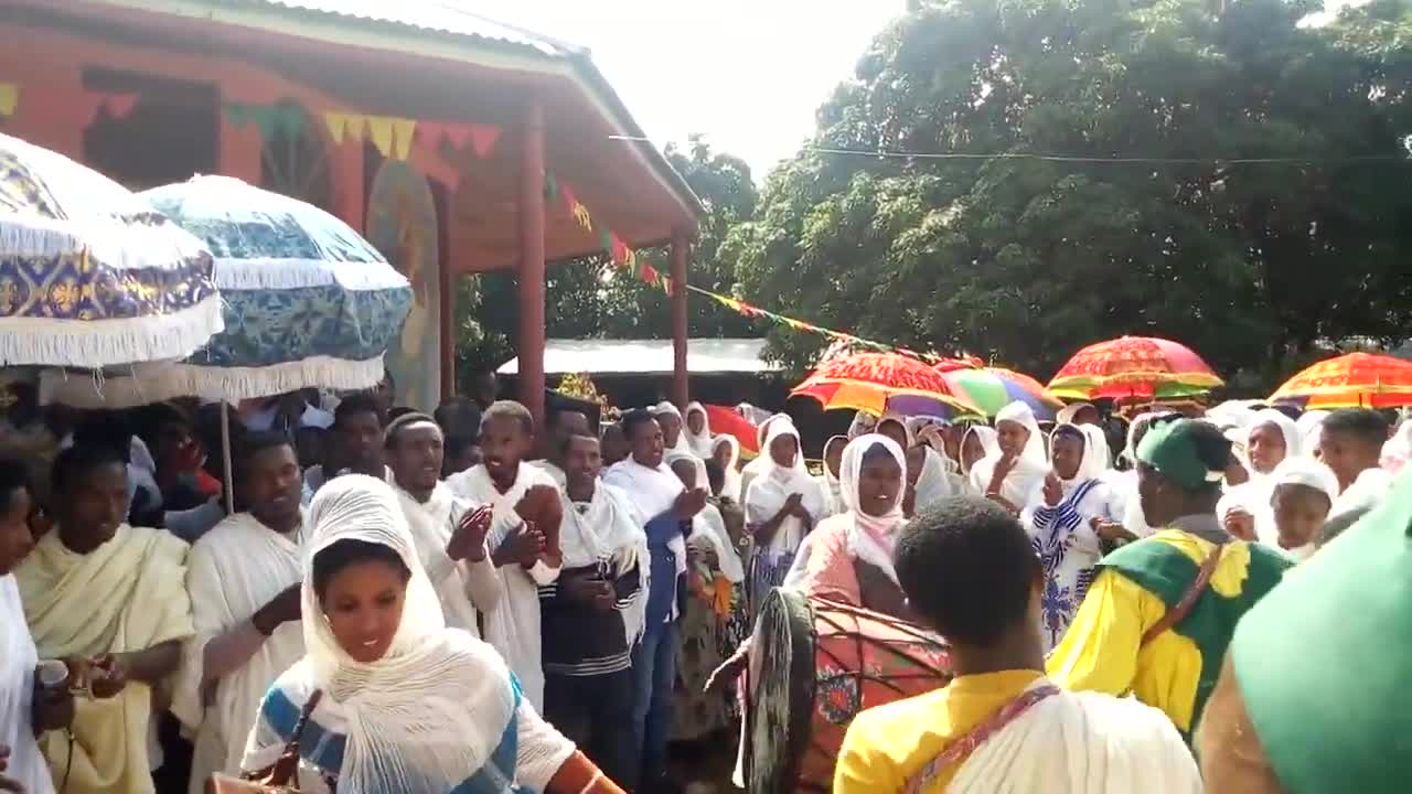 ደስ የሚል የመድኃኔዓለም ክብረ በዓል ጥቅምት 2014