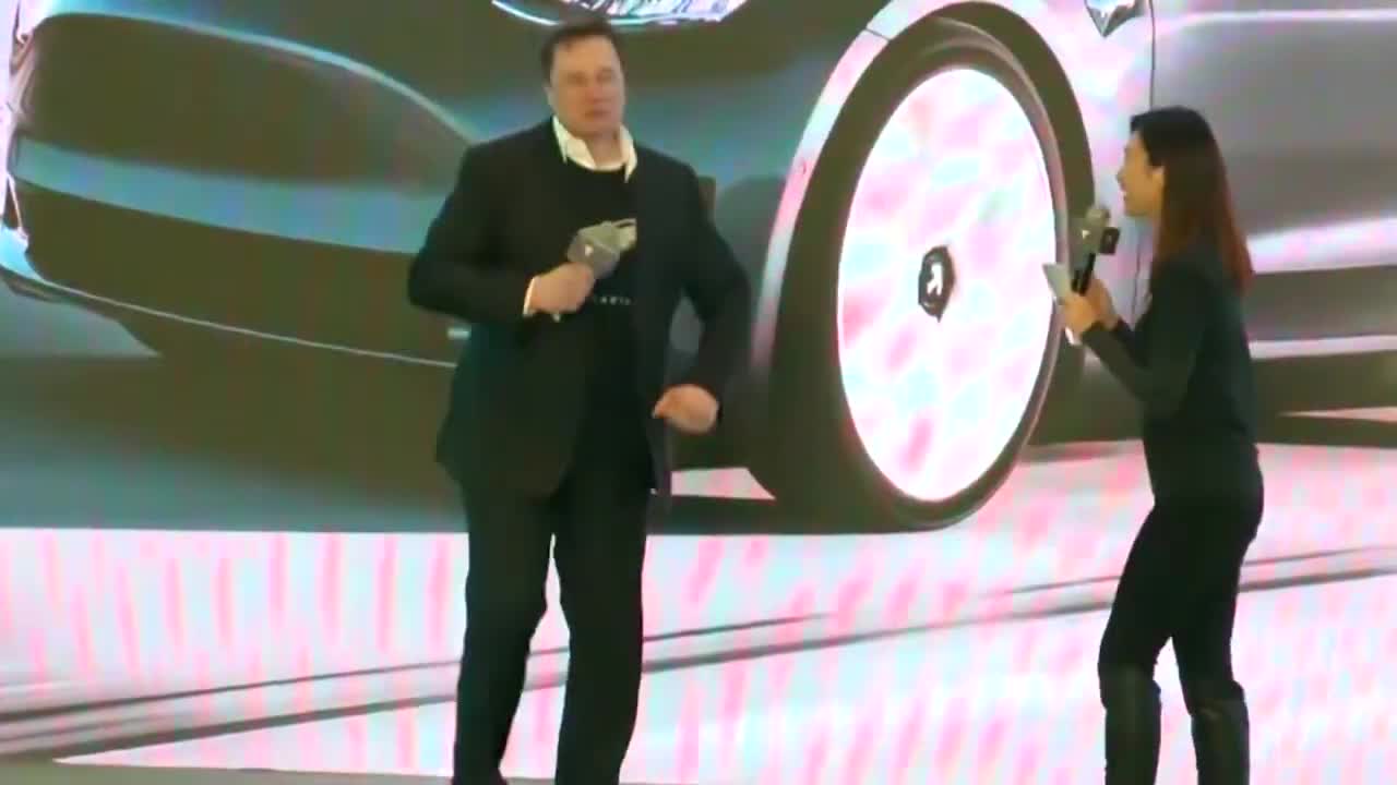 Elon Musk Dancing in China