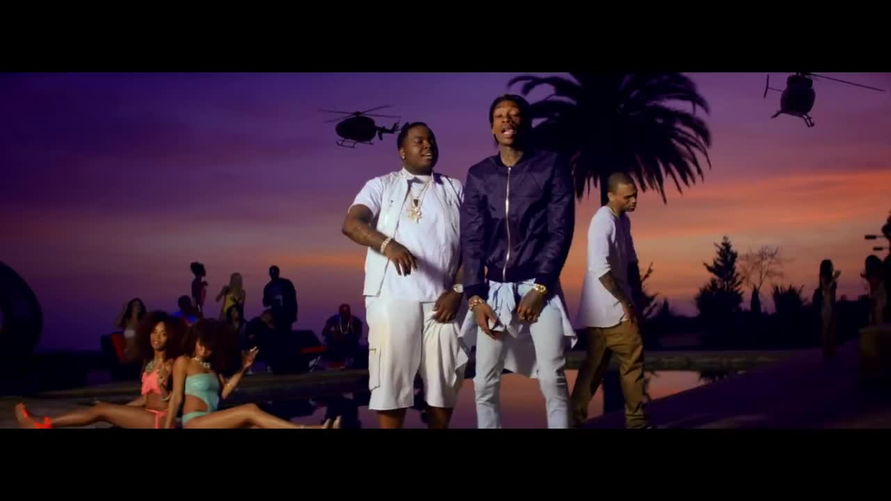 Beat it Sean Kingston ft Chris Brown and Wiz Khalifa