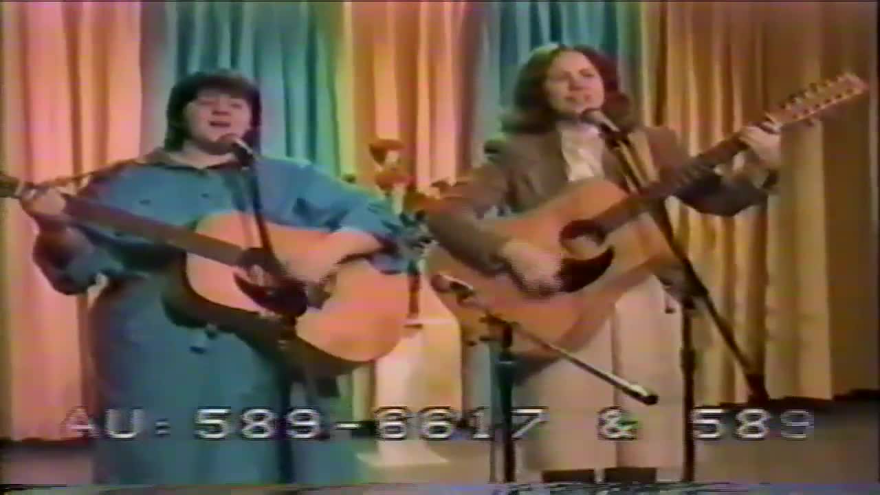 Suzie Frey & Nathalie Chapeleau - Crois et obéi