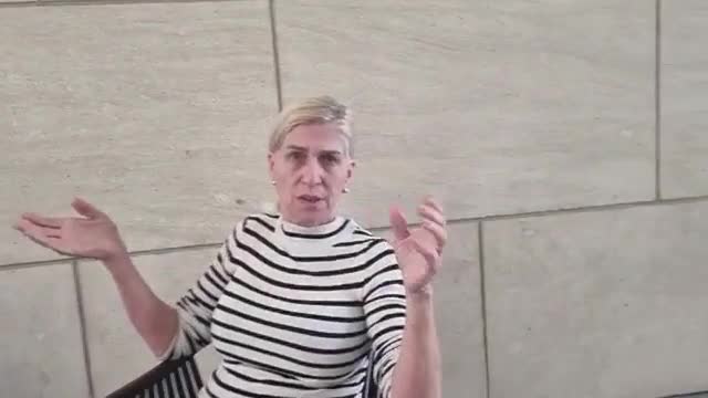 אורלי אלמוג מספרת הפשעים של המשטרה במעצר שבוצע ליד הבית של שרון אלרעי פרייס