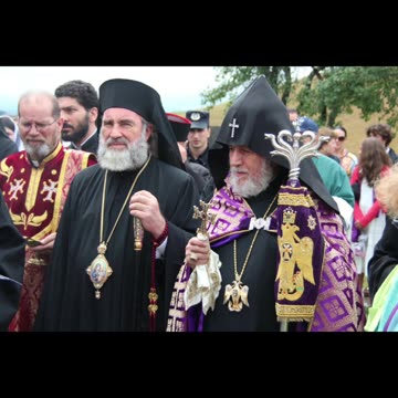 Ereticul Ecumenist Ioachim Bacauanul in RUGACIUNE IMPREUNA LA "SLUJBELE" MONOFIZITILOR , 12.08.2012