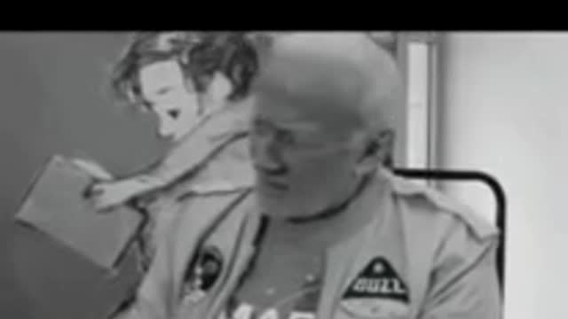 Buzz Aldrin Admits to Young Girl He Never Went To The Moon