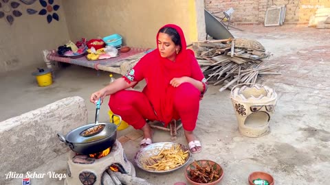 Inhe Kehte Hain Desi Chips _ Poore Gaon Mei Hain Super Hit