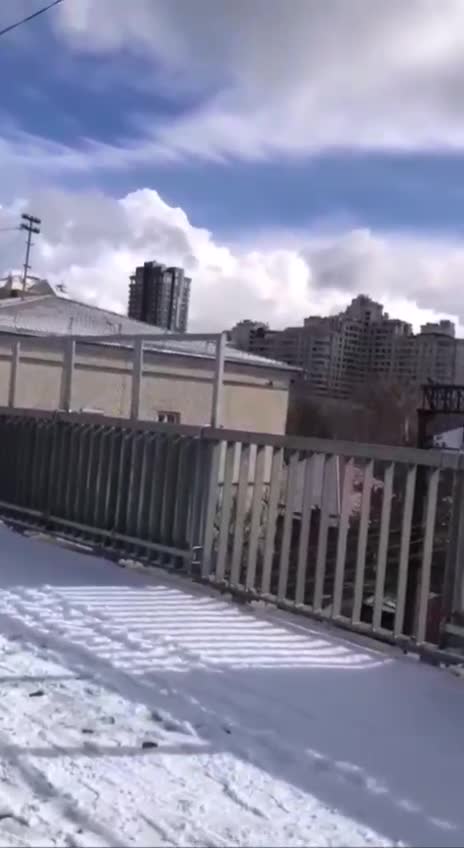 “俄烏戰爭”，需要全世界關心此事的人，一起“分辨真相”（由獨立公民記者拍攝的基輔市中心現場）”