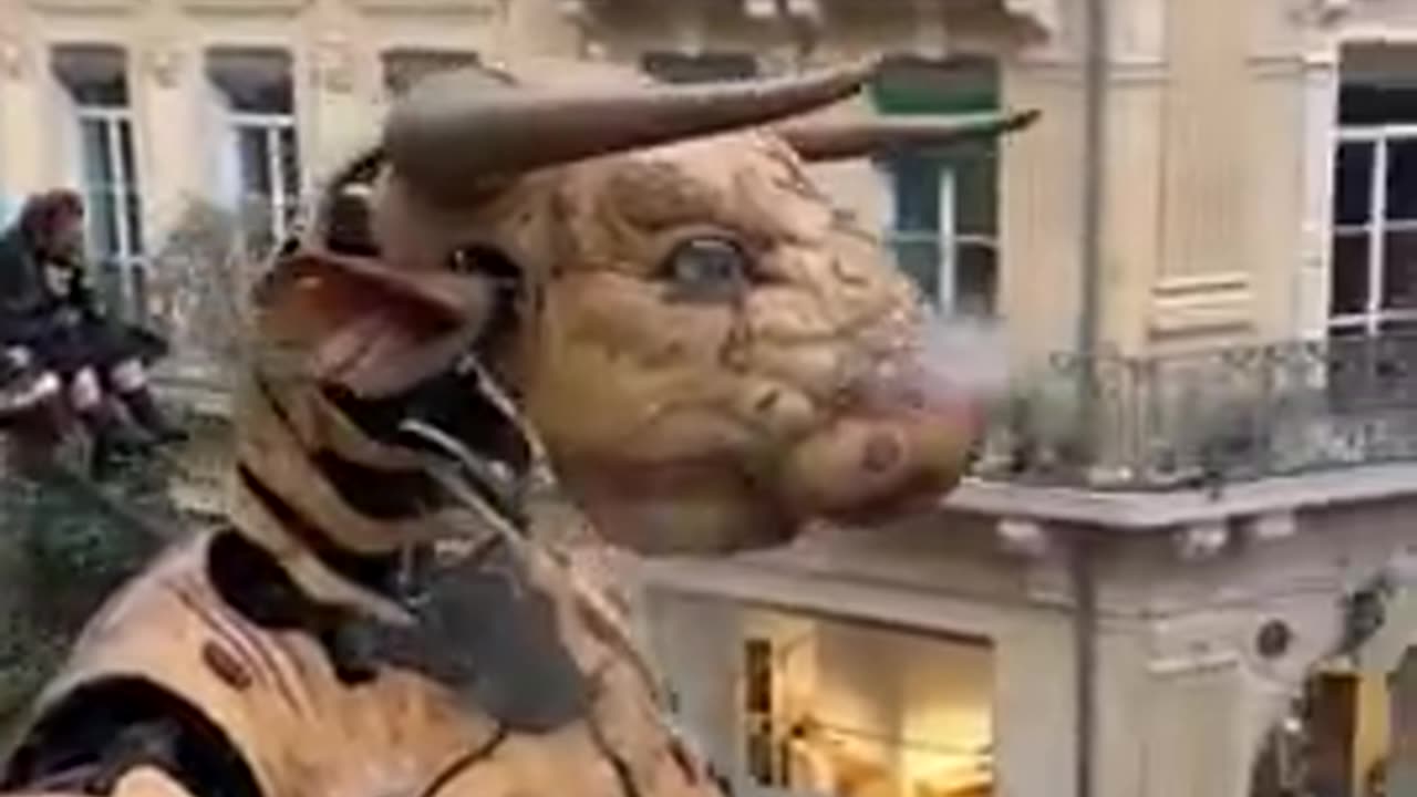 France Holds Totally Not-SatanicSymbolic Festival In Streets Of Toulouse (Sarcasm).mp4