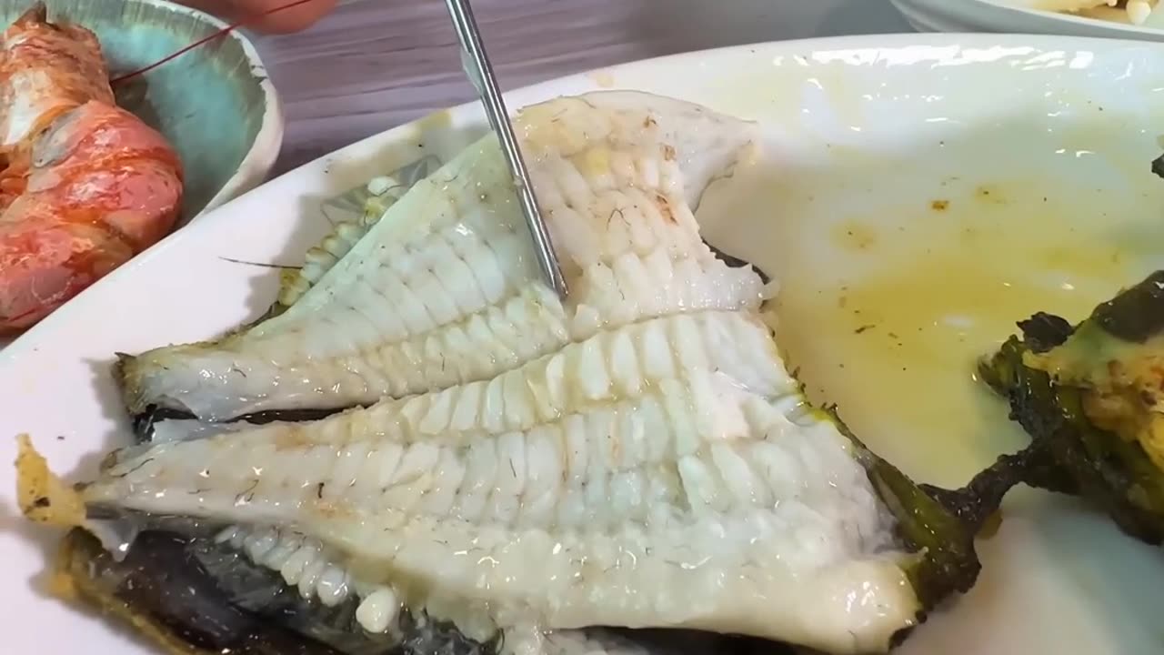 Crispy and Tender Flounder: A Unique Seafood Experience