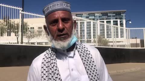 Palestinian Solidarity Alliance member speaks at picket