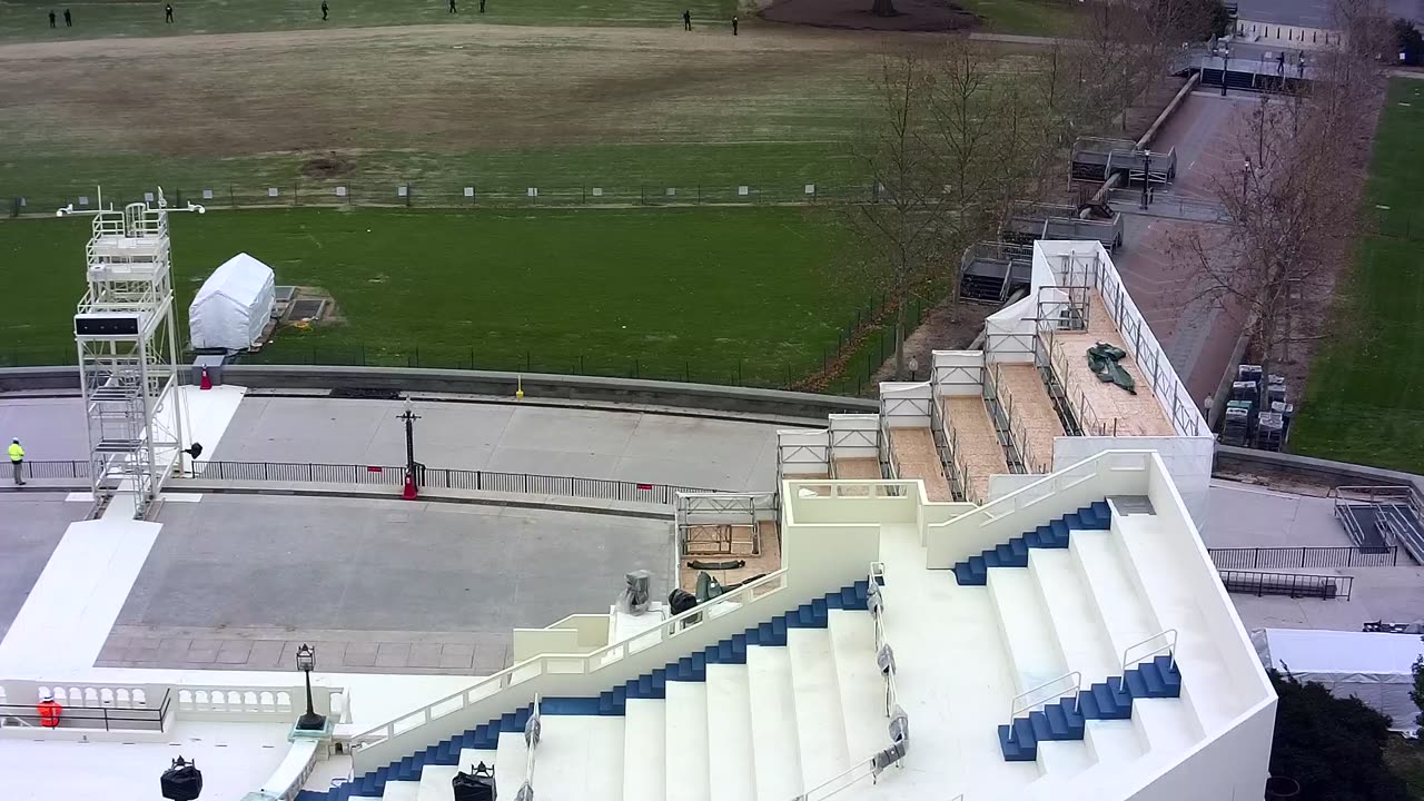 0945USCSRFWestRoof_2021-01-06_11h20min01s033ms.mp4