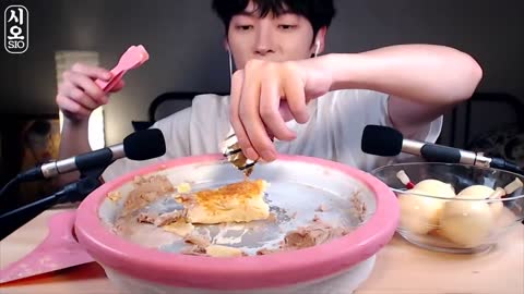 Mukbang Show. Eating Pudding kyoho VS Bocca