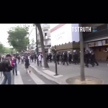 Police in France retreat as the people protest the Communist Vaccine Passports.