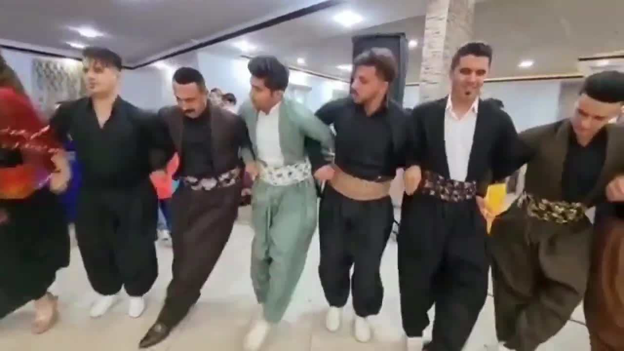 Kurdish music and happy dance 2