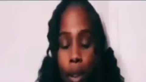 אלי קרטר נותנת עדות שנאנסה על ידי גו ביידן וברק אובאמה ואומרת עוד שאישתו של אובמה היא גבר