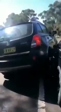 Canberra anti freedom, decides to ram a pro freedom flag waving vehicle