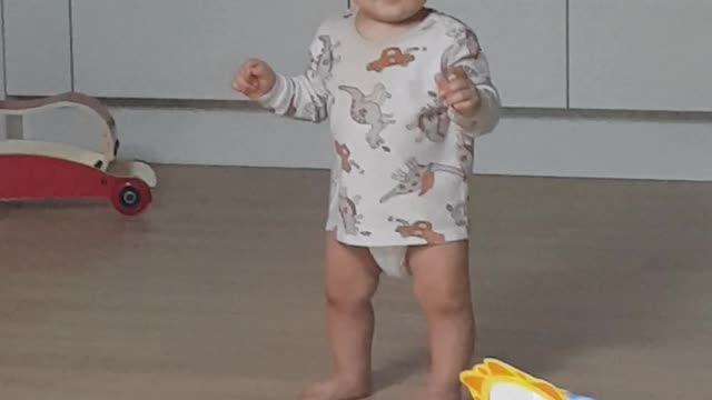 baby walking