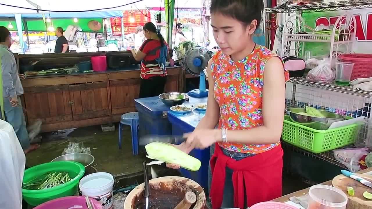 Thai Salad with sea food - spicy