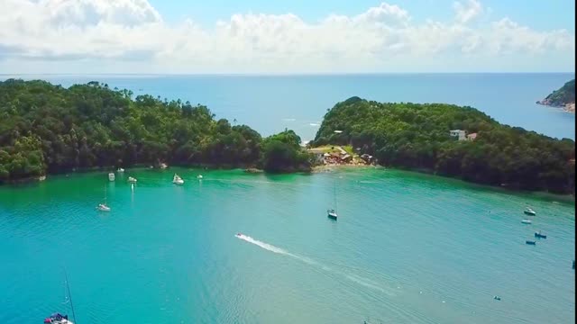 SEE SOME OF THE BEST BEACHES IN BOMBINHAS / BRAZIL